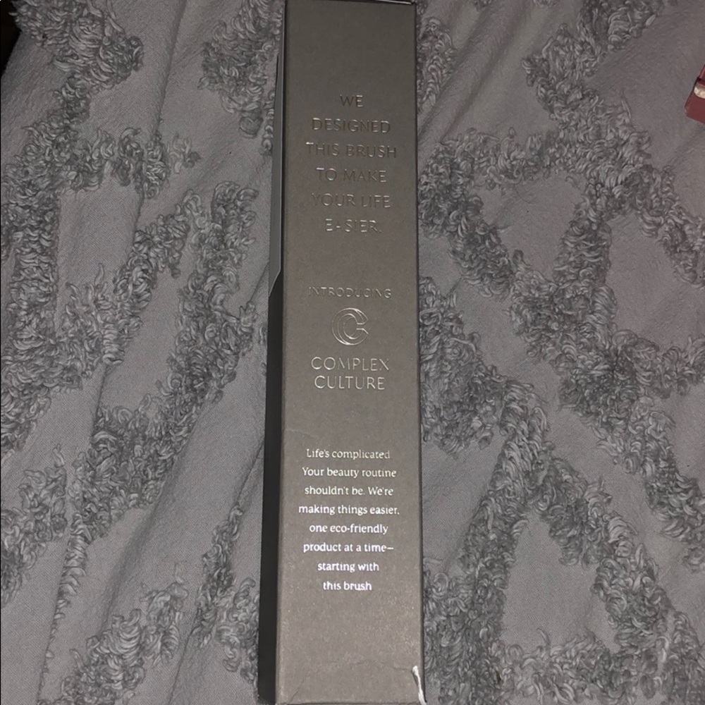 Complex Culture press and set•bronzer brush